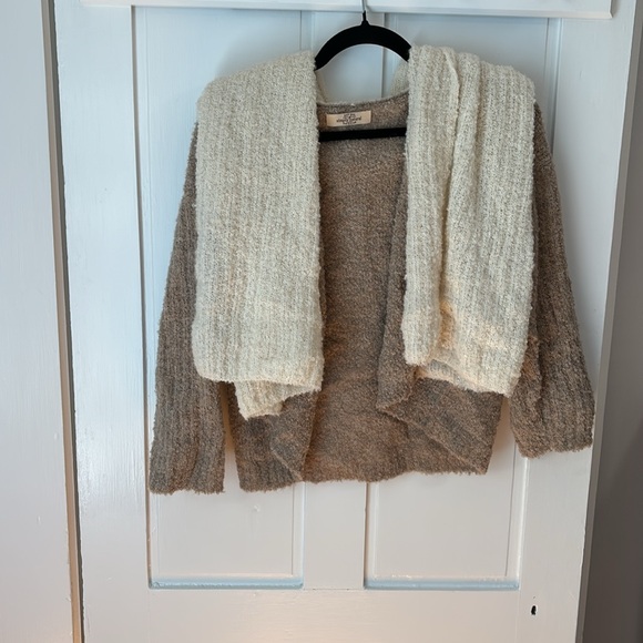NWT. Multi style cardigan, alpaca wool - Picture 5 of 8
